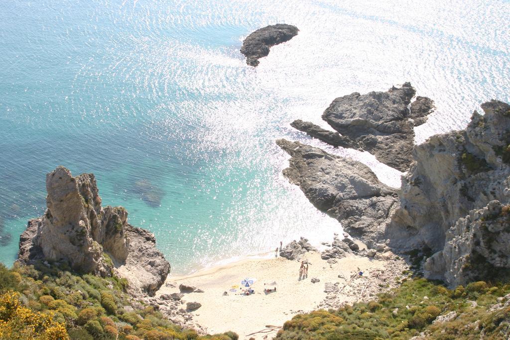 A Turri Hotel Capo Vaticano Buitenkant foto