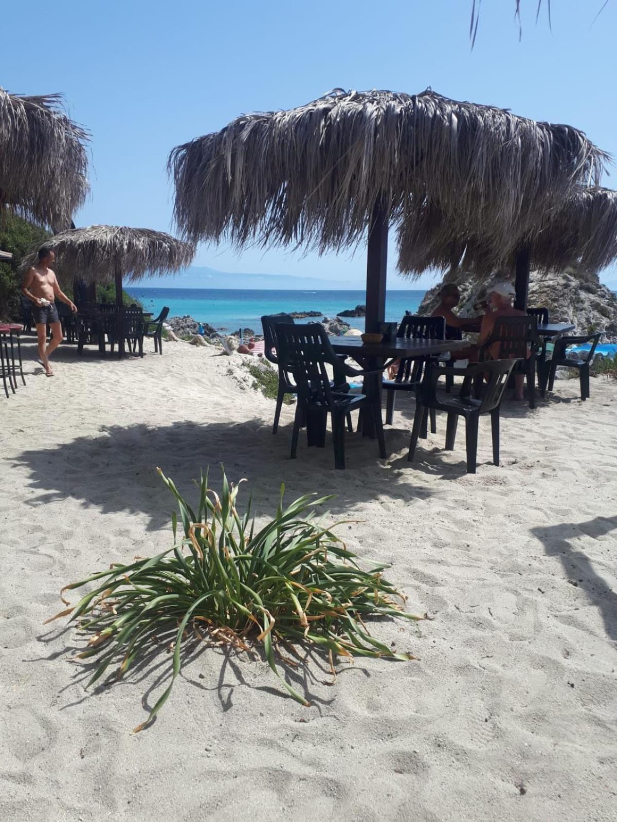 A Turri Hotel Capo Vaticano Buitenkant foto