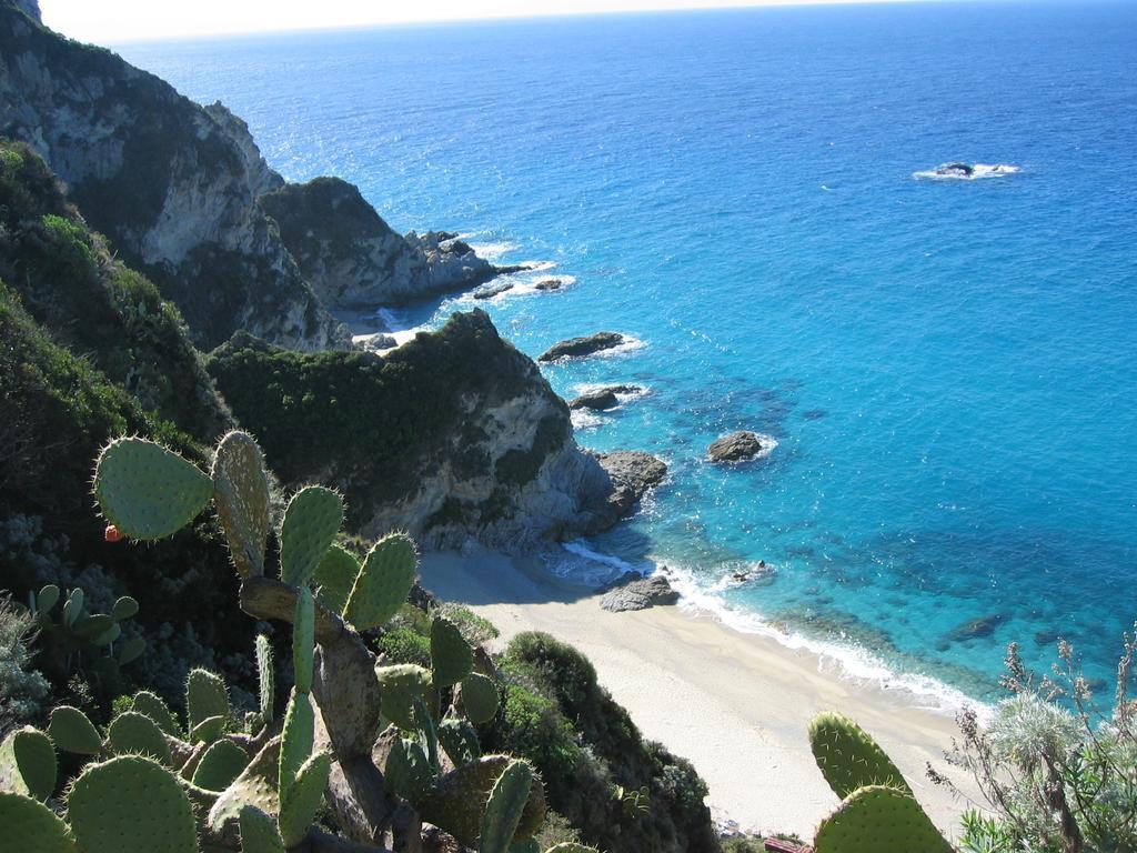 A Turri Hotel Capo Vaticano Buitenkant foto
