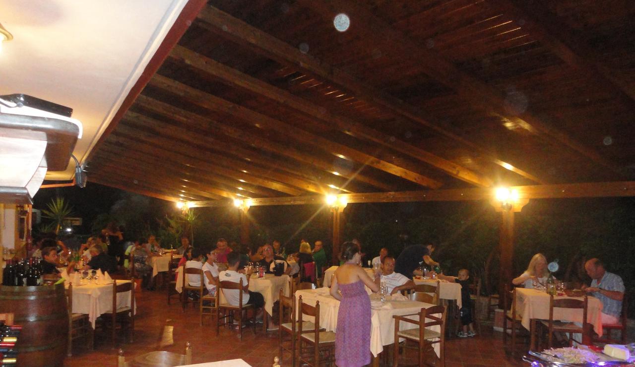 A Turri Hotel Capo Vaticano Buitenkant foto