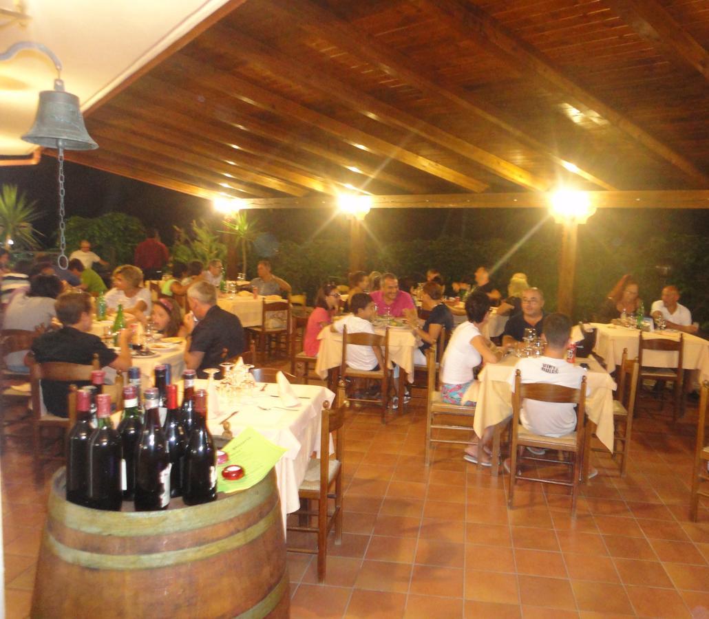 A Turri Hotel Capo Vaticano Buitenkant foto